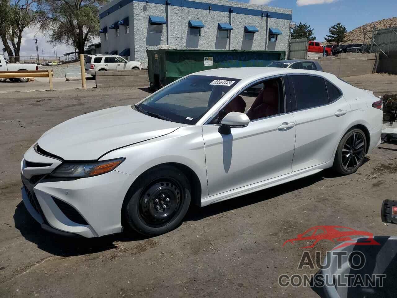TOYOTA CAMRY 2018 - 4T1B61HK8JU149376