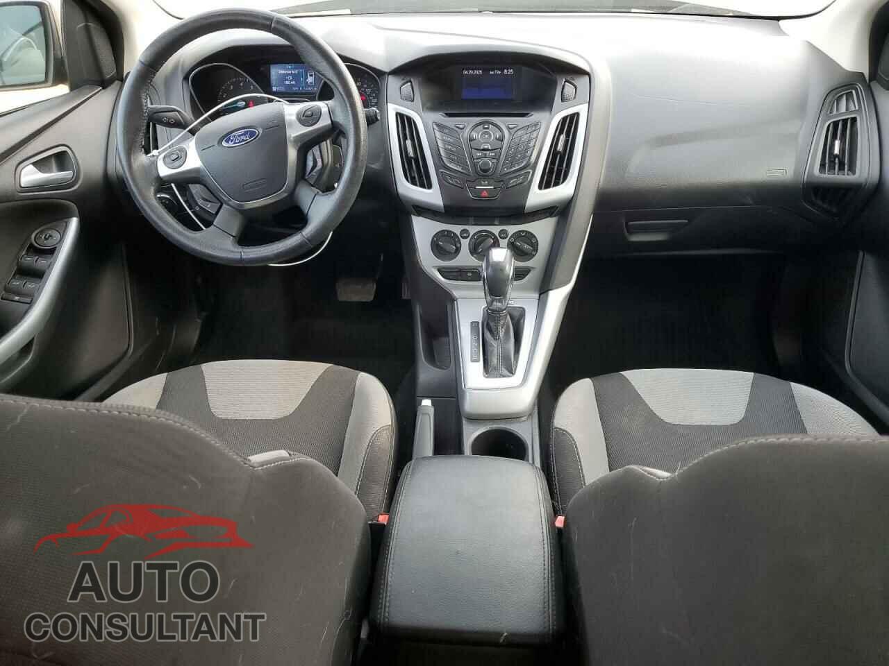 FORD FOCUS 2012 - 1FAHP3K2XCL390158