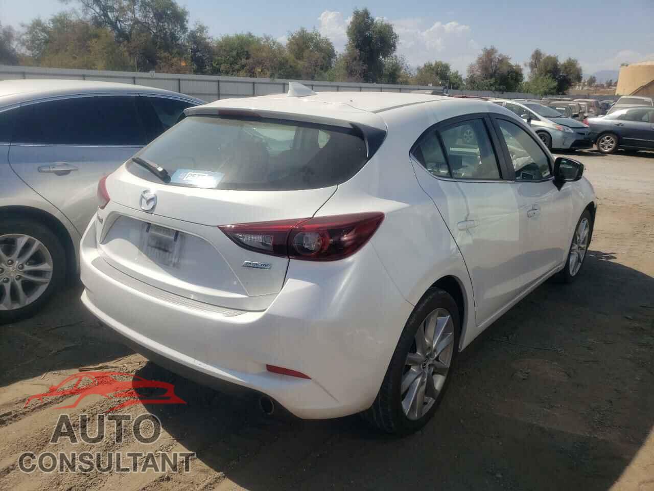 MAZDA 3 2017 - 3MZBN1M32HM150055