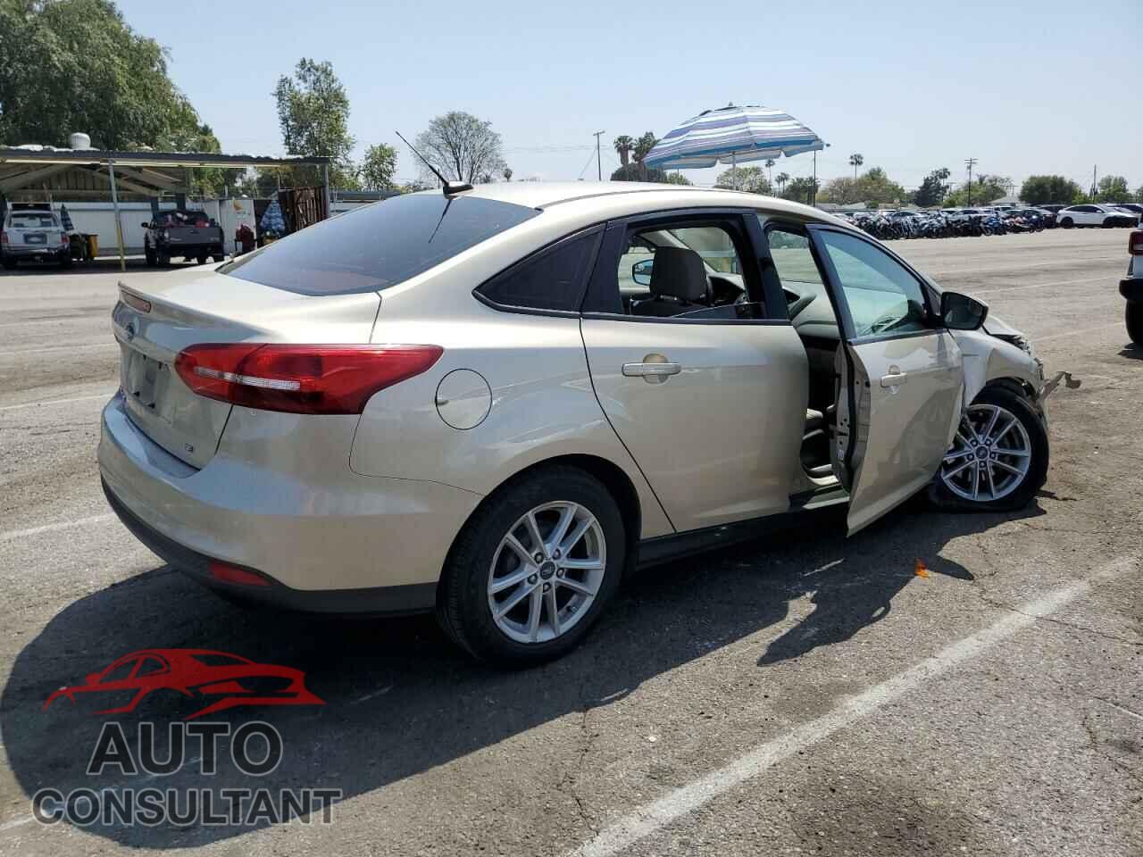 FORD FOCUS 2018 - 1FADP3F23JL303948