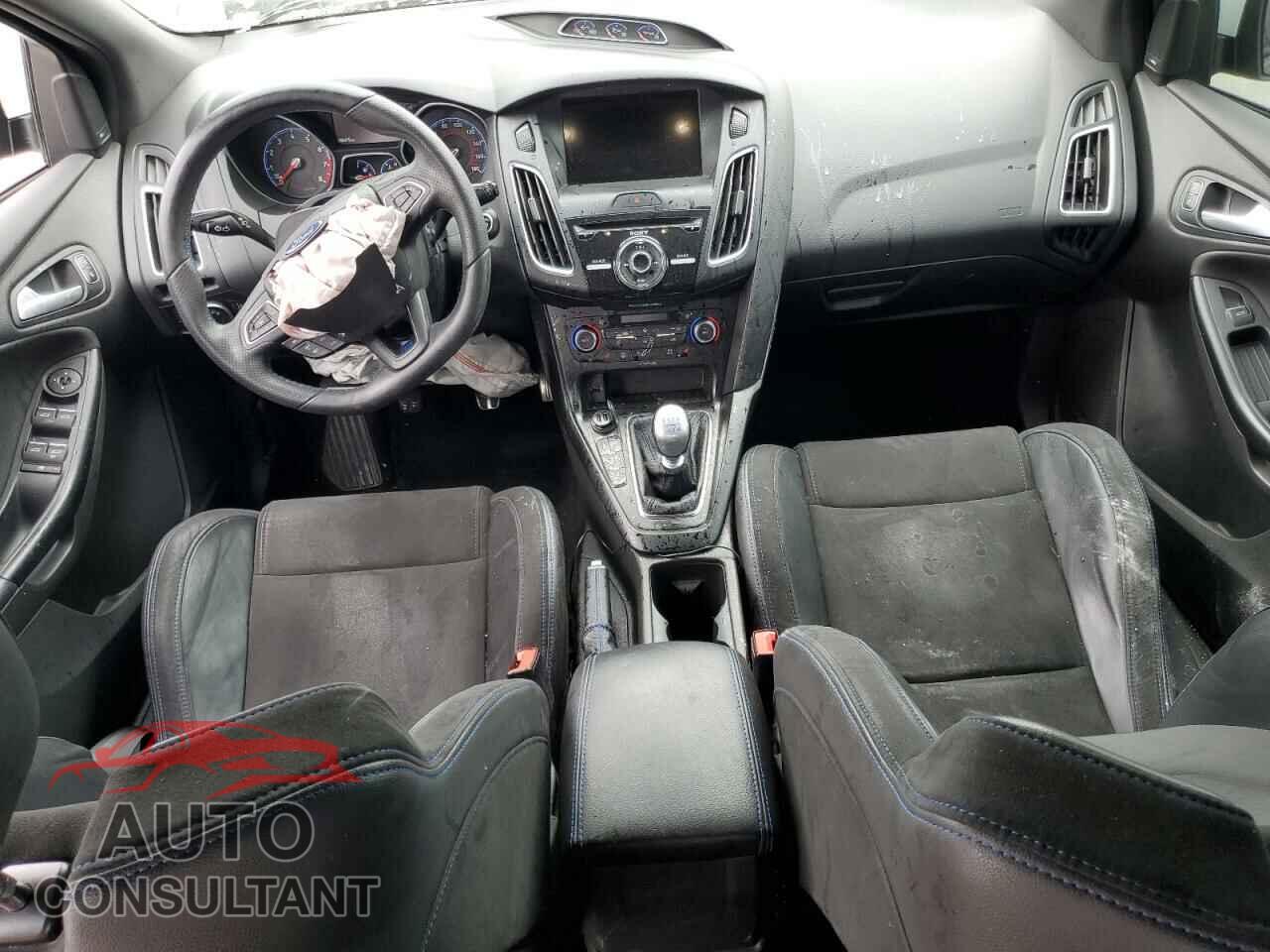 FORD FOCUS 2017 - WF0DP3TH3H4124880