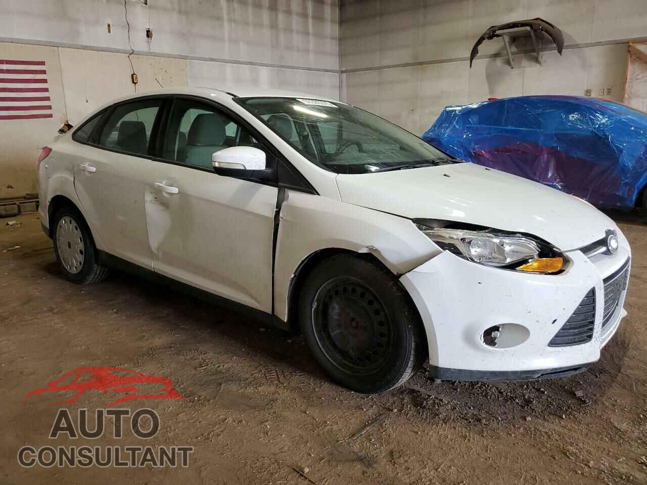 FORD FOCUS 2014 - 1FADP3F2XEL376305
