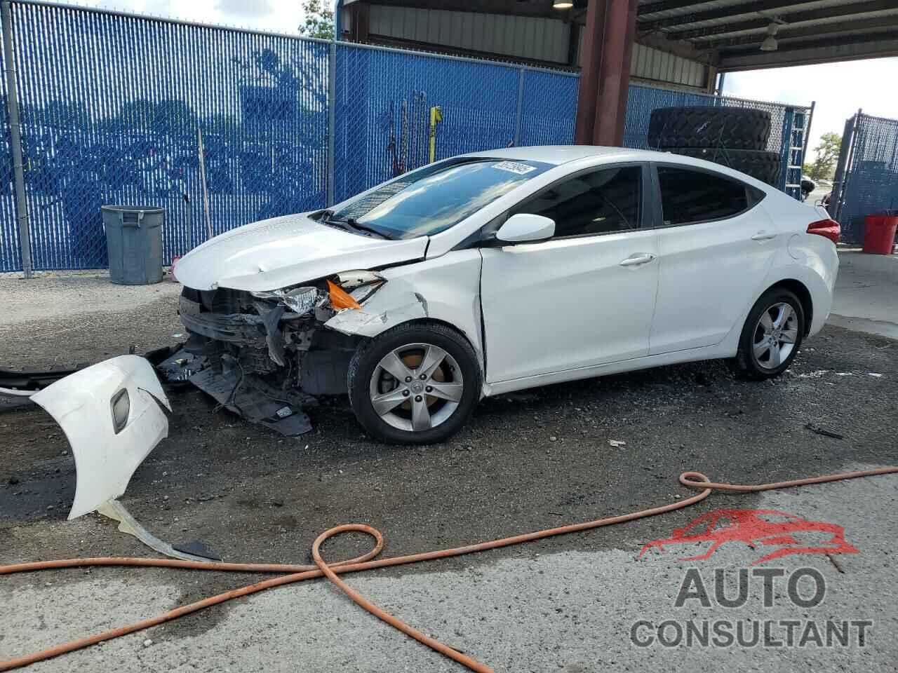 HYUNDAI ELANTRA 2013 - 5NPDH4AE7DH350262