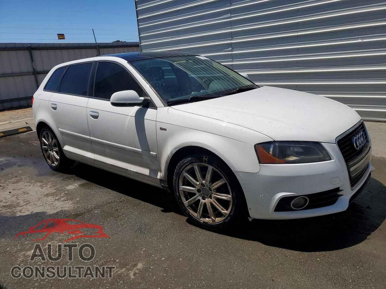 AUDI A3 2013 - WAUKJAFM2DA022343