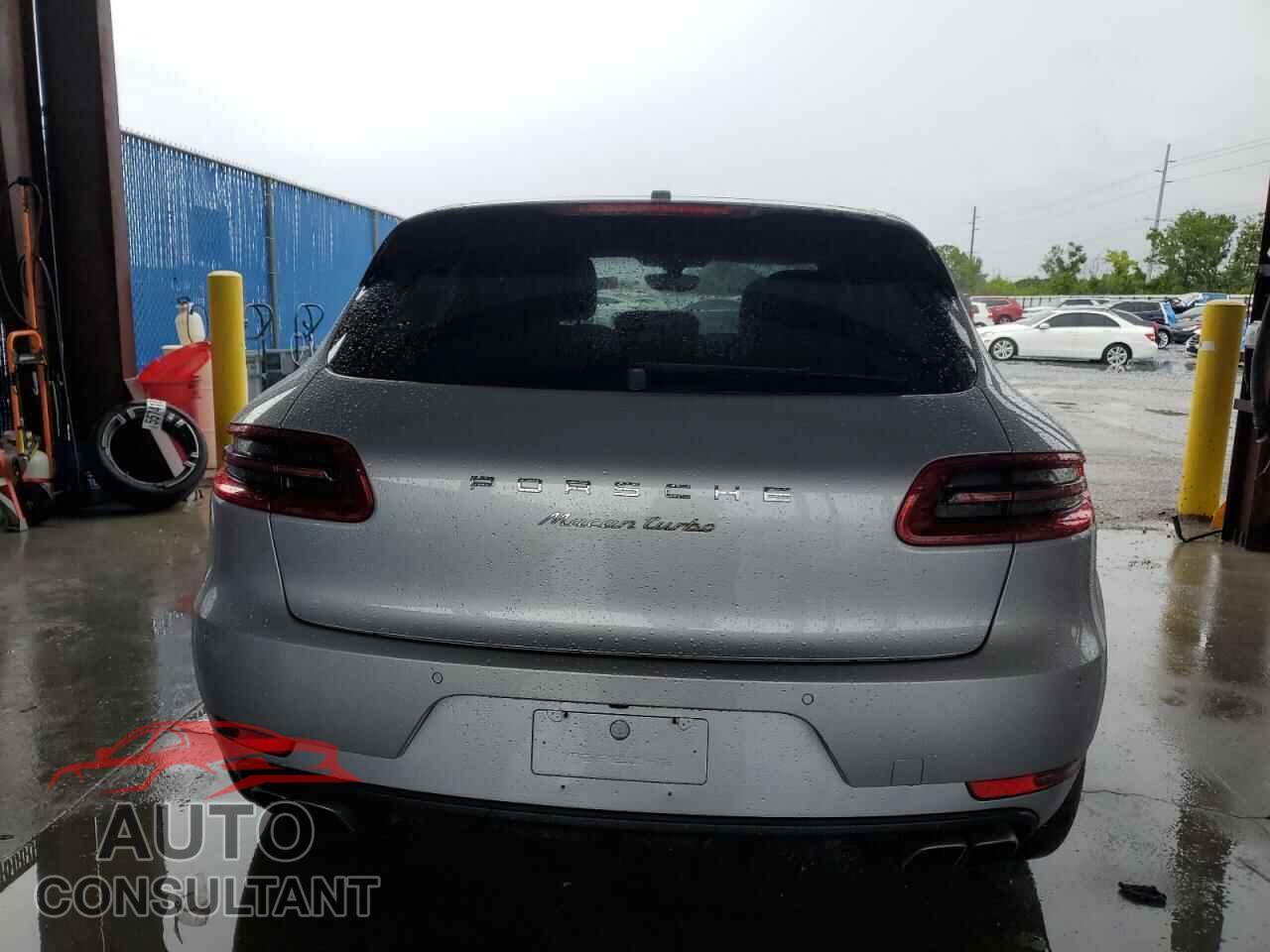 PORSCHE MACAN 2016 - WP1AF2A54GLB93236