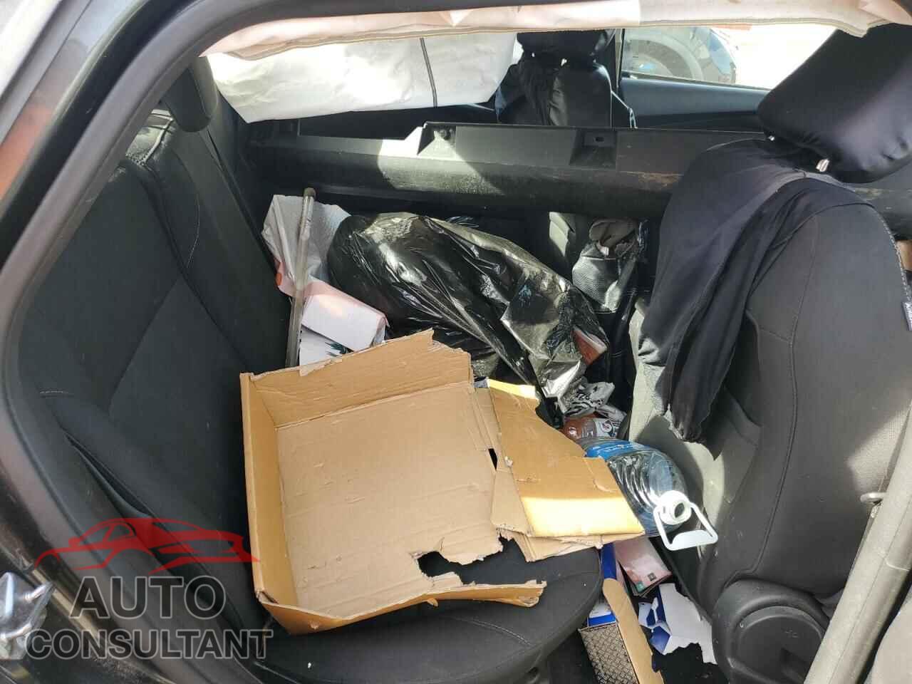 FORD FOCUS 2017 - 1FADP3F23HL228534
