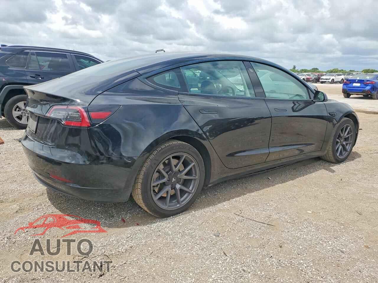 TESLA MODEL 3 2023 - 5YJ3E1EA2PF456731