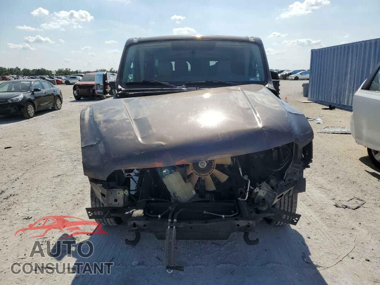 NISSAN NV 2017 - 5BZAF0AA9HN853473