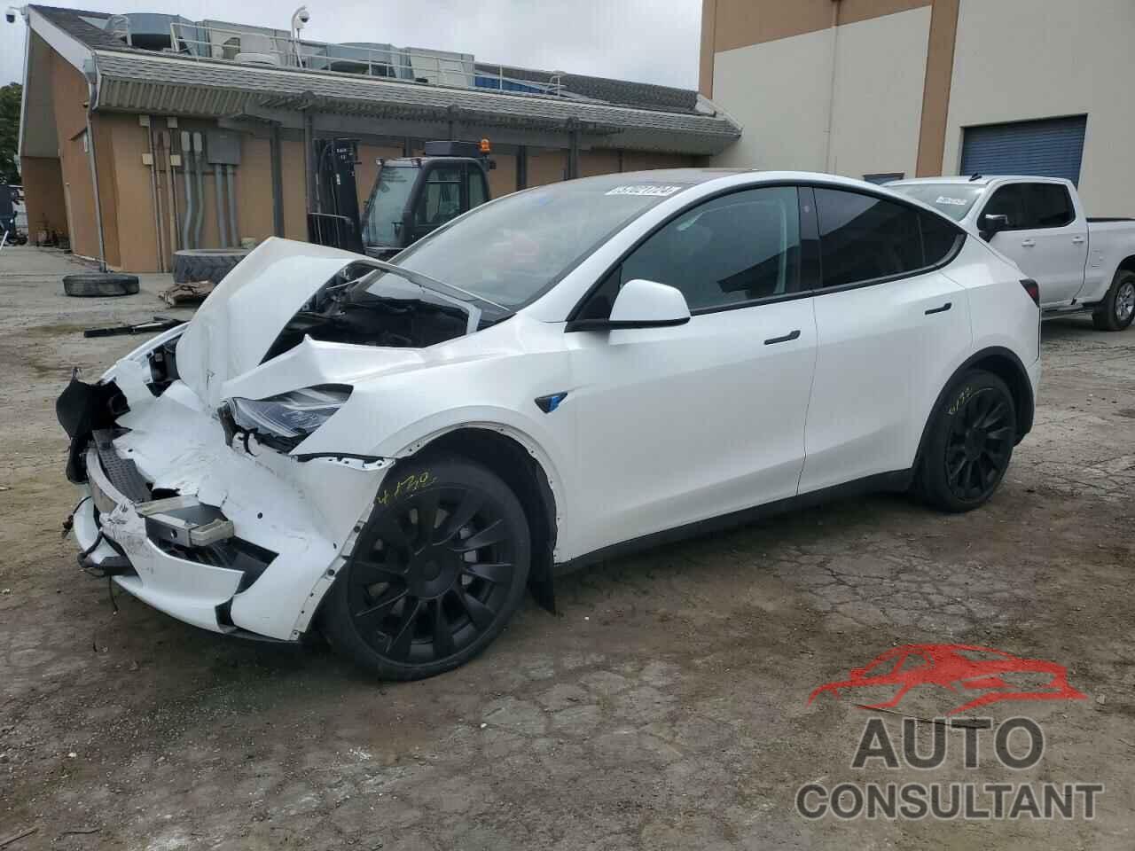 TESLA MODEL Y 2021 - 5YJYGAEE5MF217723