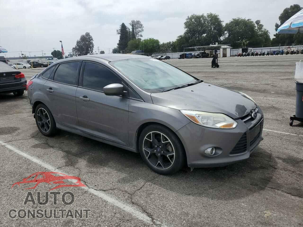 FORD FOCUS 2012 - 1FAHP3F21CL392052