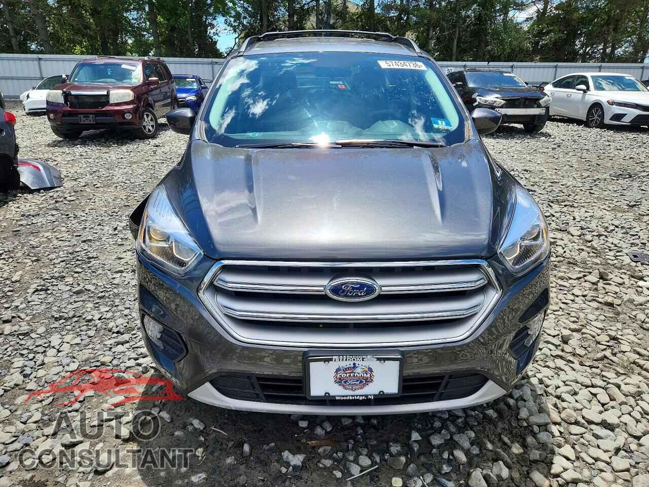 FORD ESCAPE 2017 - 1FMCU0GD3HUA07437