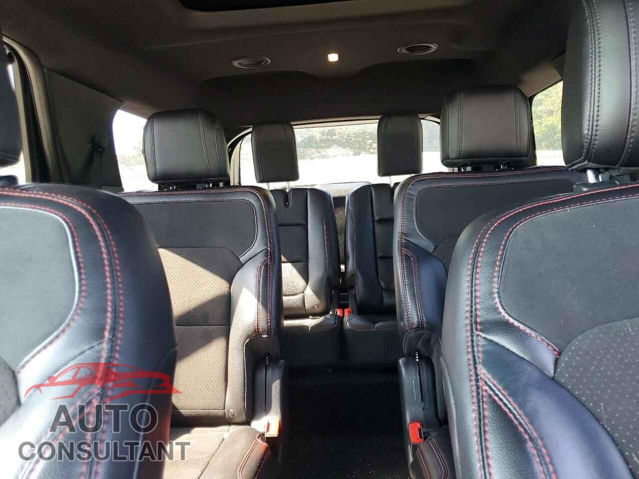 FORD EXPLORER 2018 - 1FM5K7D82JGB62838