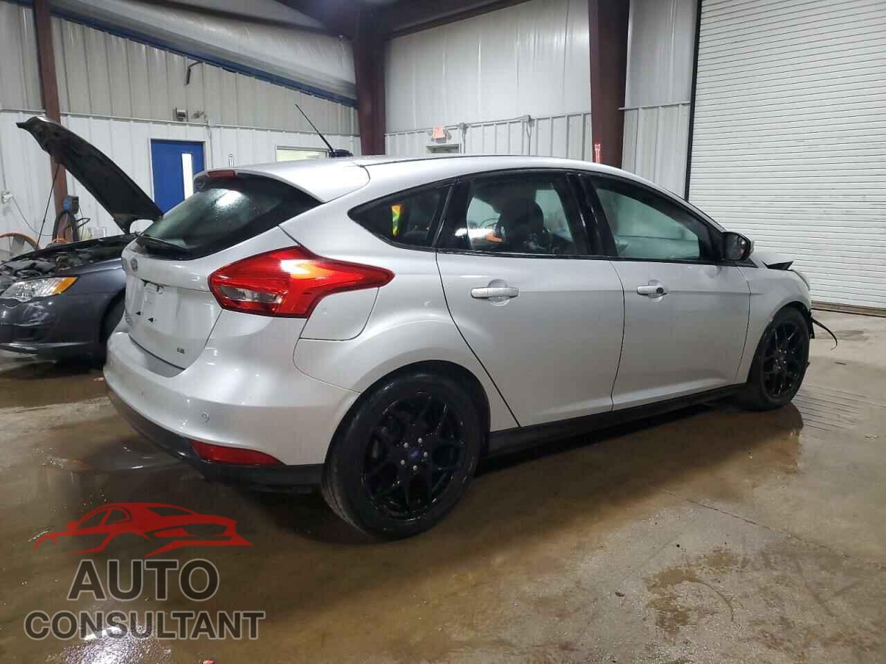 FORD FOCUS 2016 - 1FADP3K23GL287443