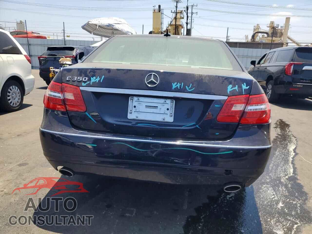MERCEDES-BENZ E-CLASS 2012 - WDDHF5KB2CA562256