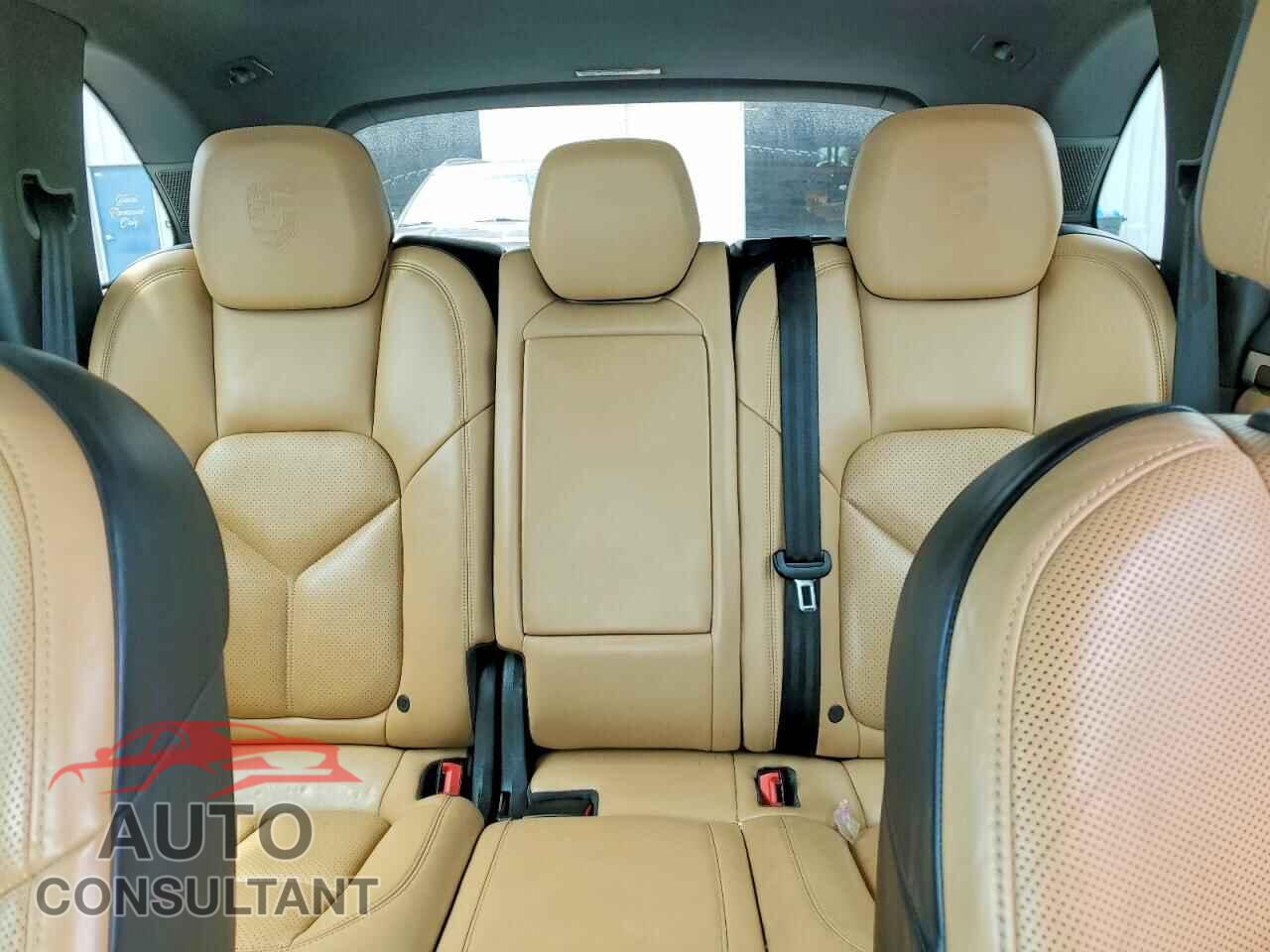 PORSCHE CAYENNE 2017 - WP1AE2A22HLA74286