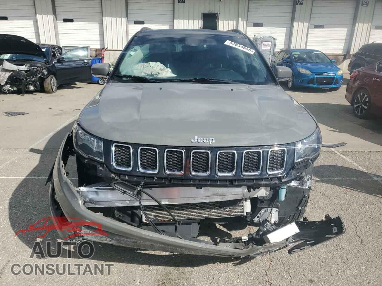 JEEP COMPASS 2021 - 3C4NJDCB1MT579130