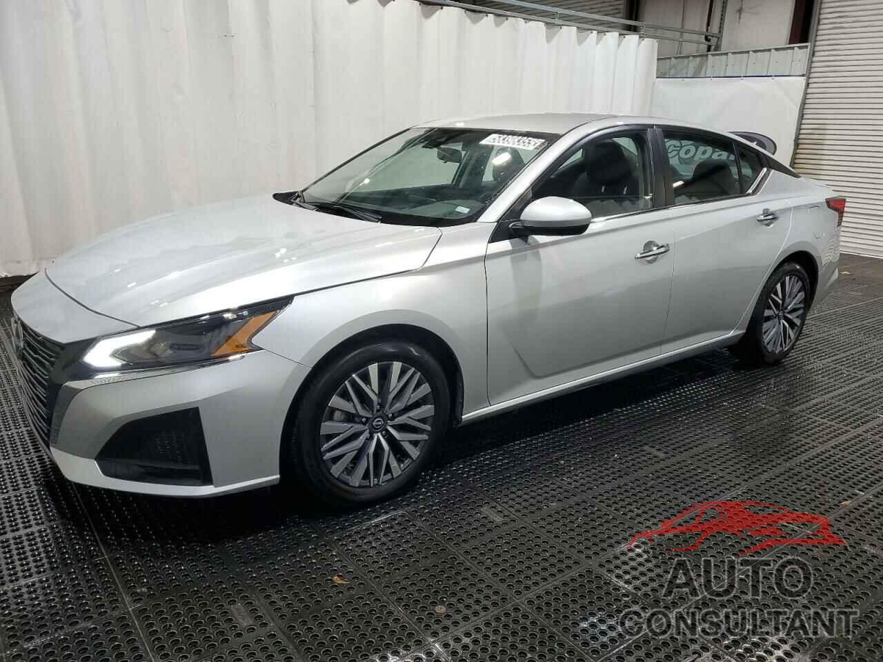 NISSAN ALTIMA 2023 - 1N4BL4DV8PN335541
