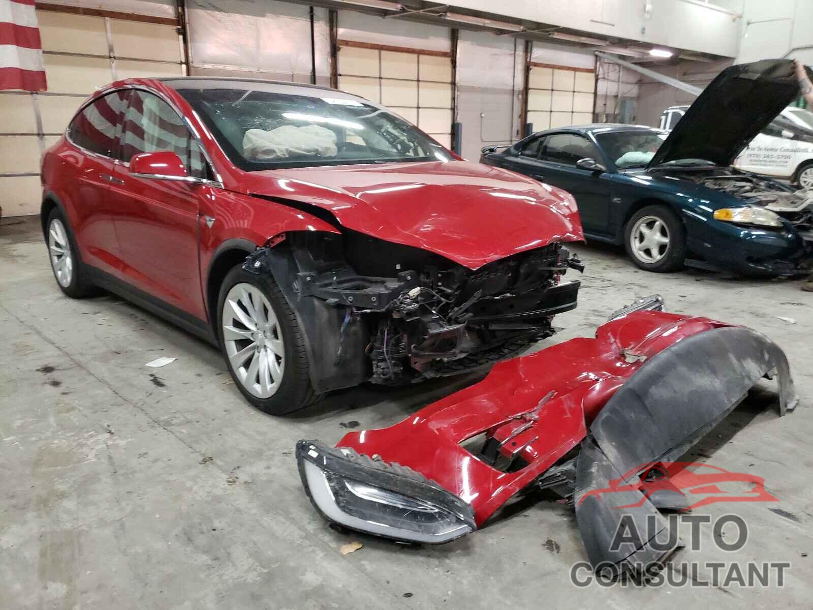 TESLA MODEL X 2018 - 5YJXCBE21JF112837