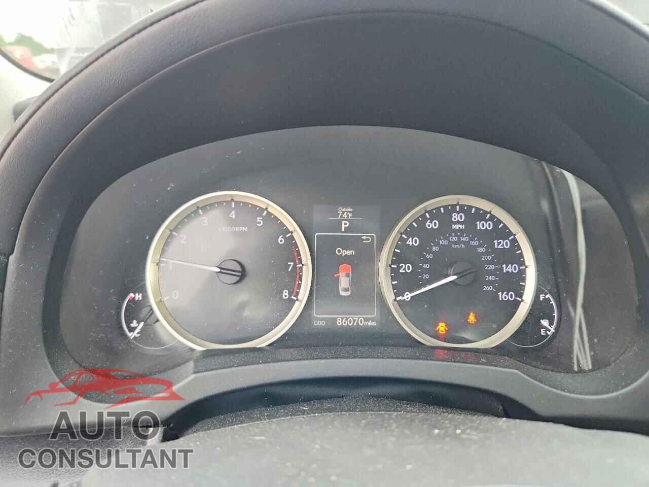 LEXUS IS 2015 - JTHCF1D20F5029263