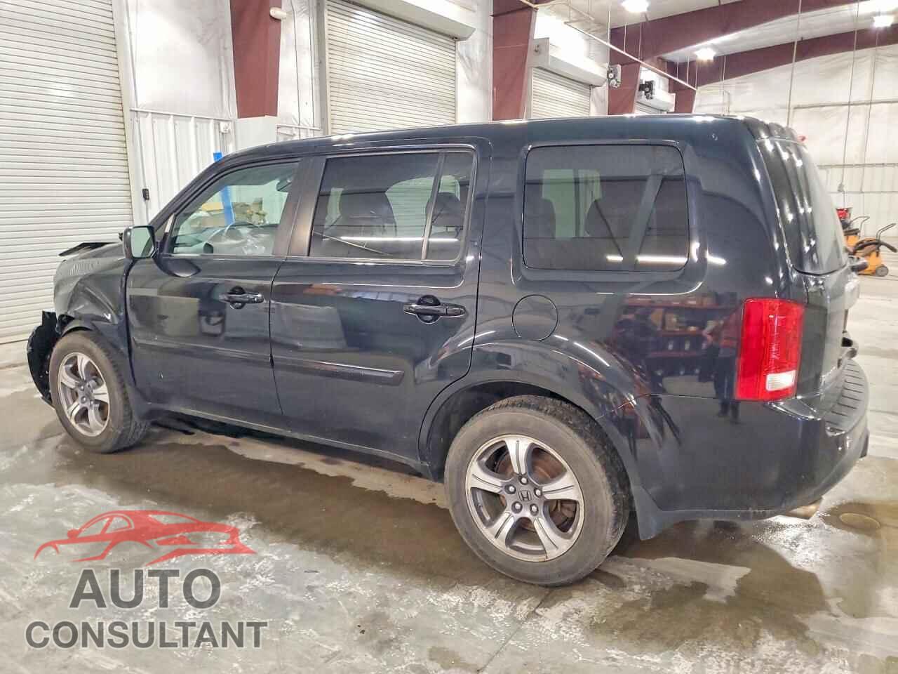 HONDA PILOT 2015 - 5FNYF4H32FB012913