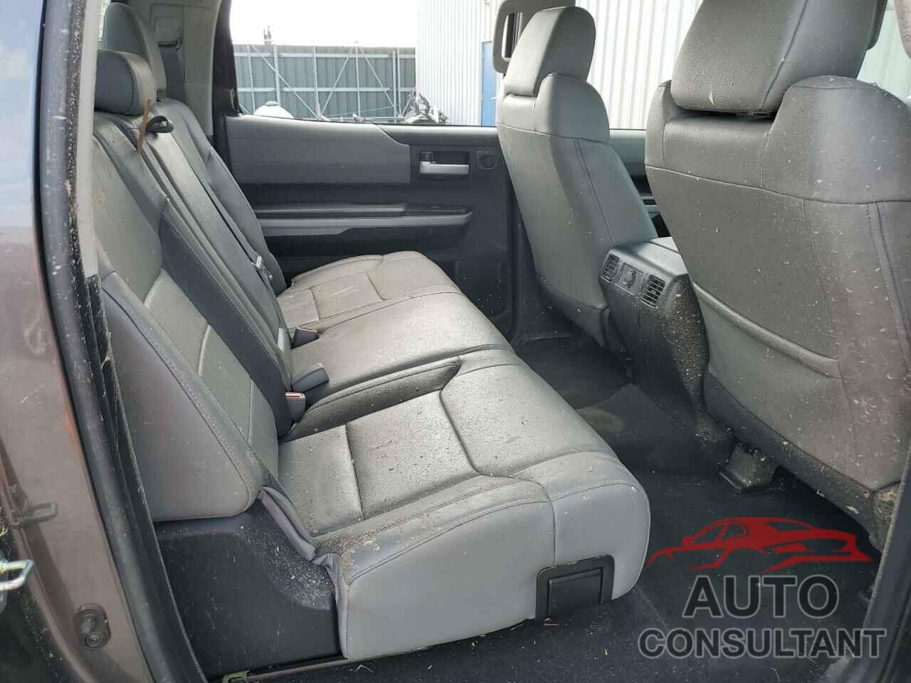 TOYOTA TUNDRA 2018 - 5TFHW5F14JX769690