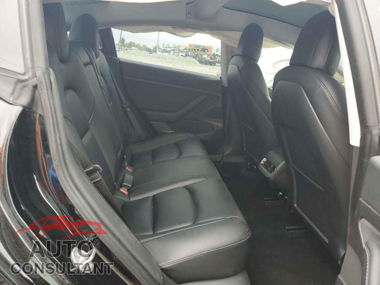 TESLA MODEL 3 2021 - 5YJ3E1EA4MF917357