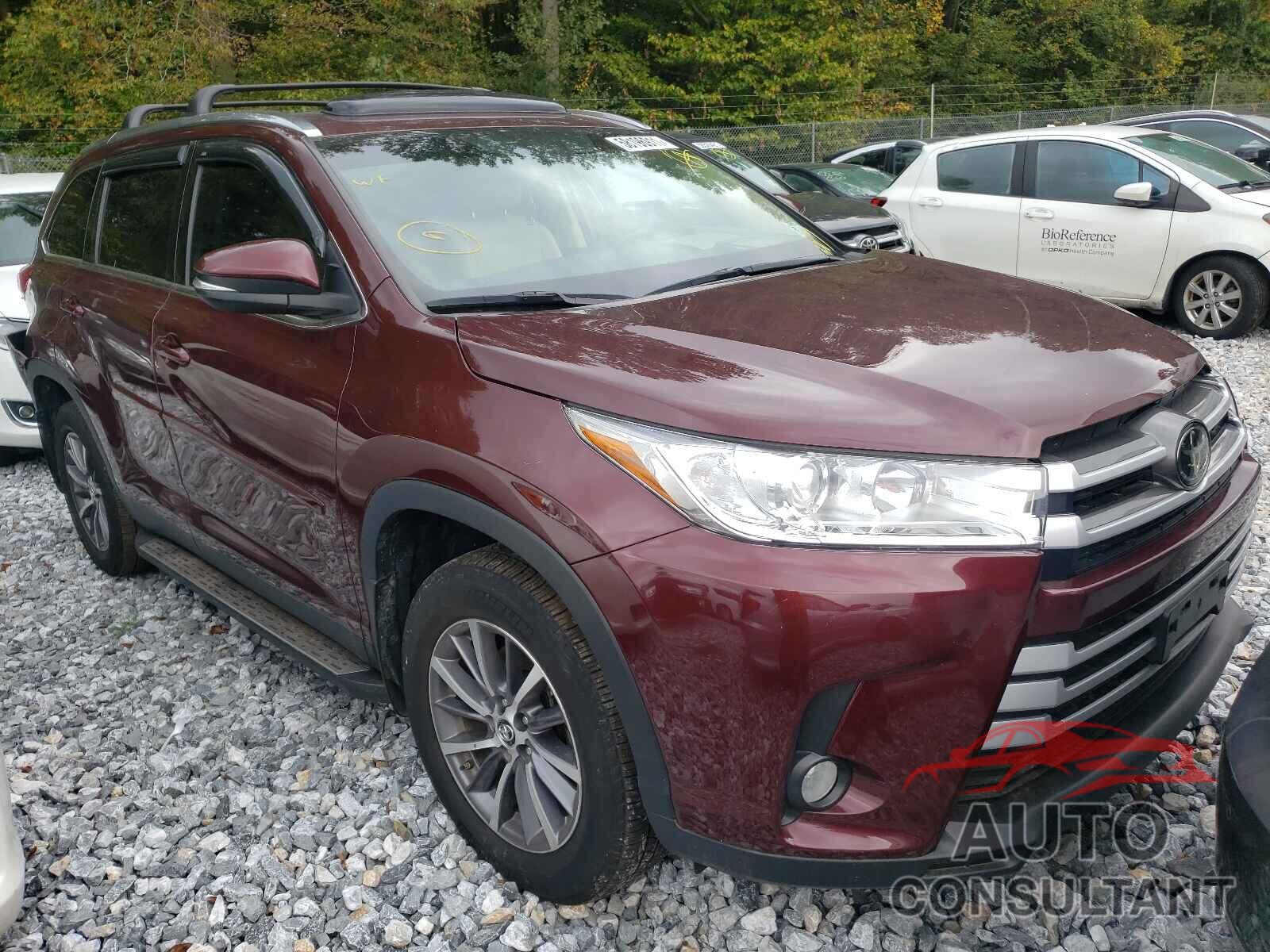 TOYOTA HIGHLANDER 2019 - 5TDJZRFH2KS976860