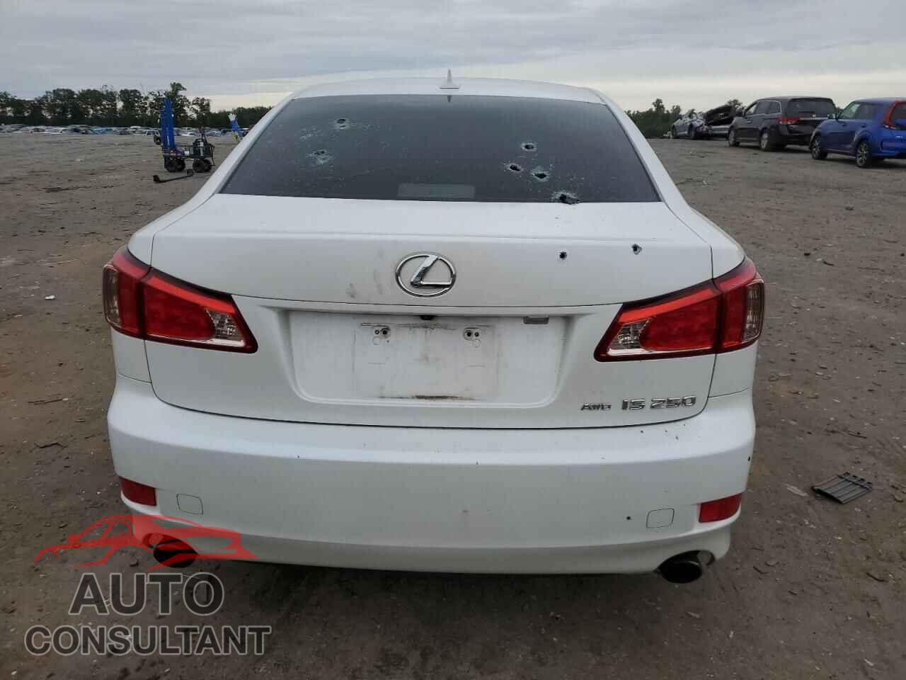 LEXUS IS 2013 - JTHCF5C27D5061682