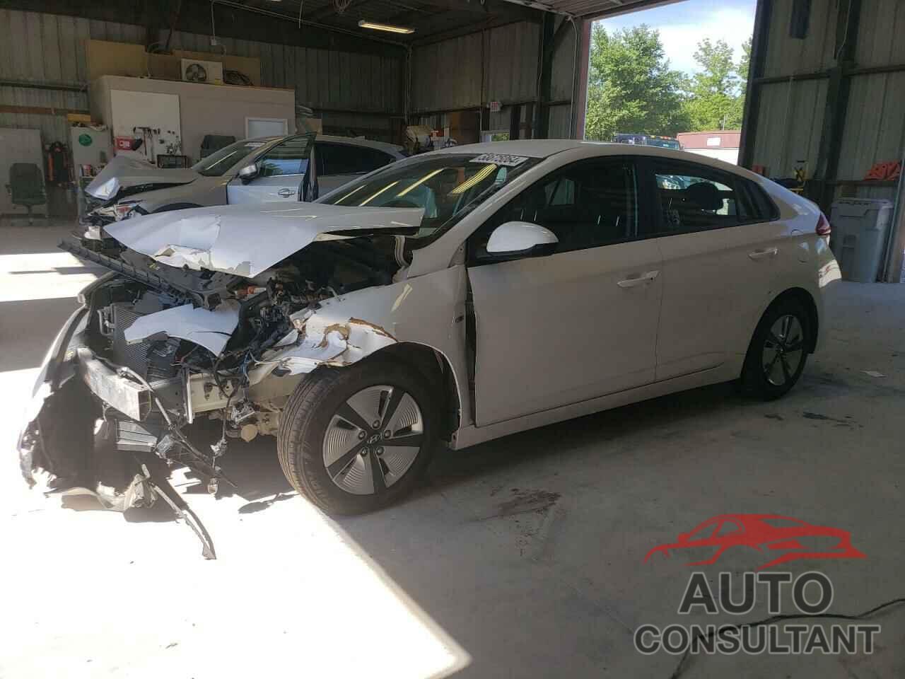 HYUNDAI IONIQ 2018 - KMHC65LC3JU076316