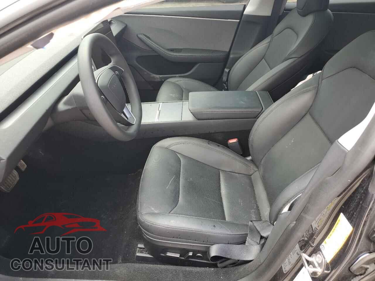 TESLA MODEL 3 2024 - 5YJ3E1EA4RF740512