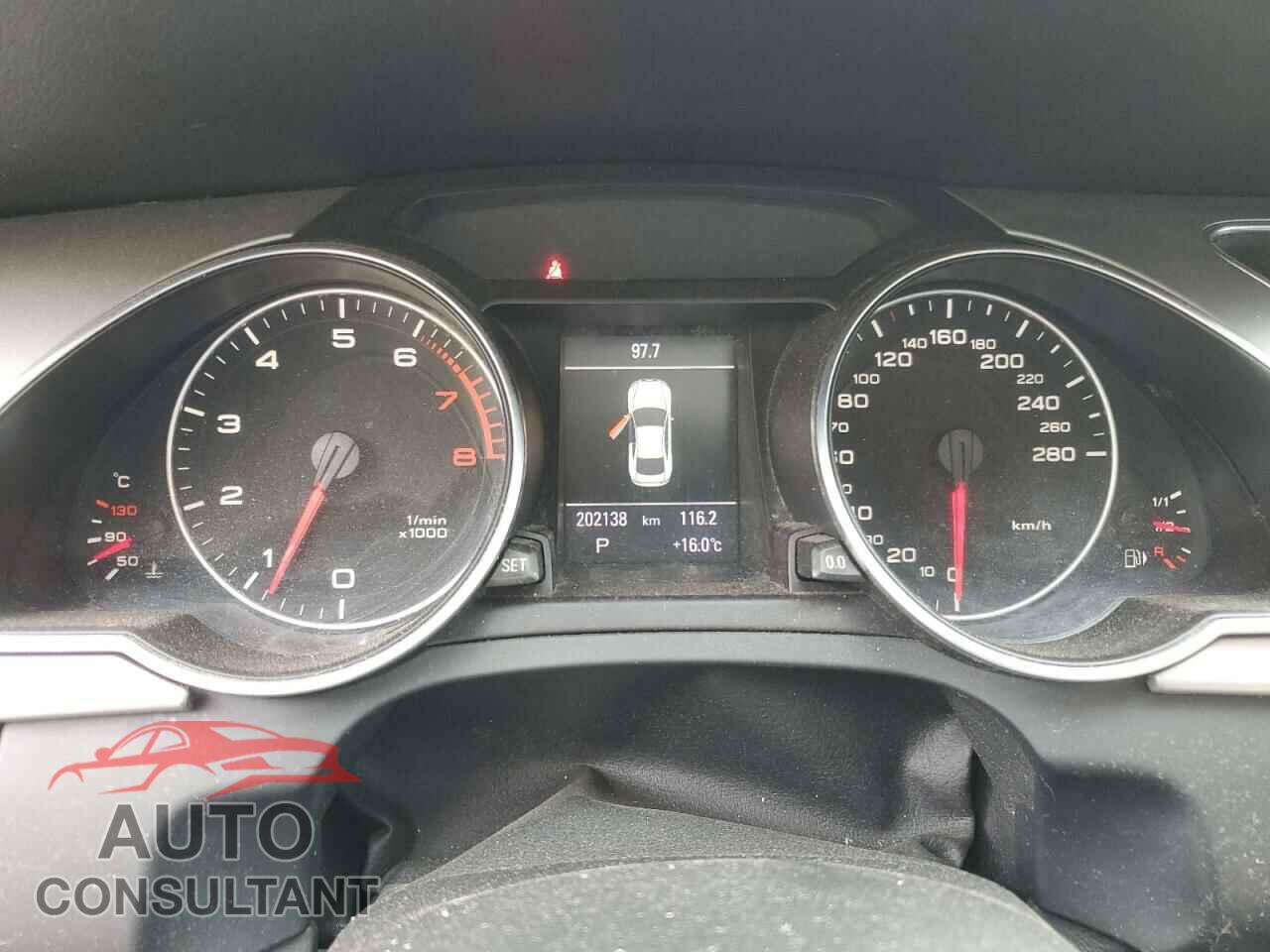 AUDI A5 2012 - WAUVFBFR9CA020474