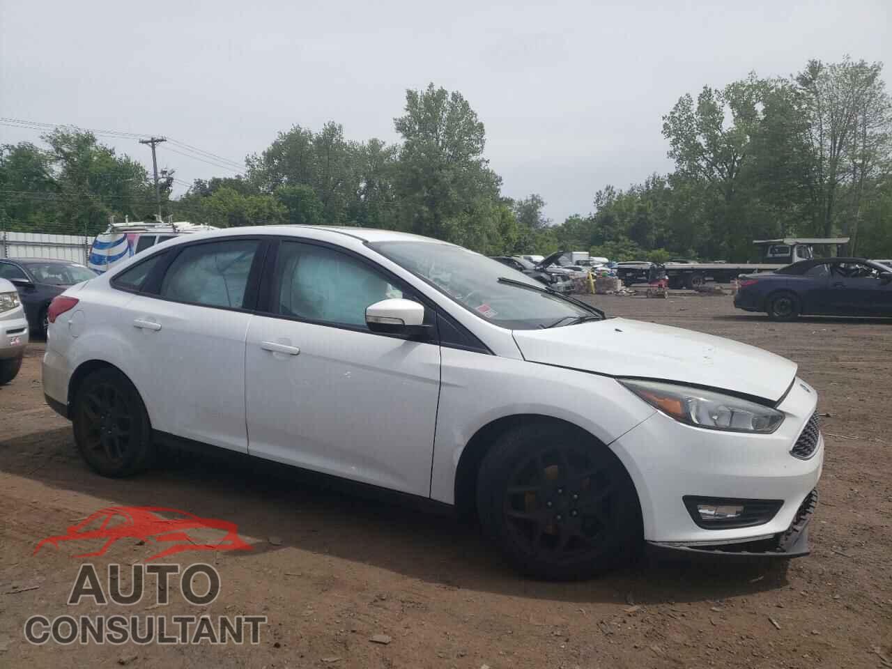 FORD FOCUS 2016 - 1FADP3F23GL329913
