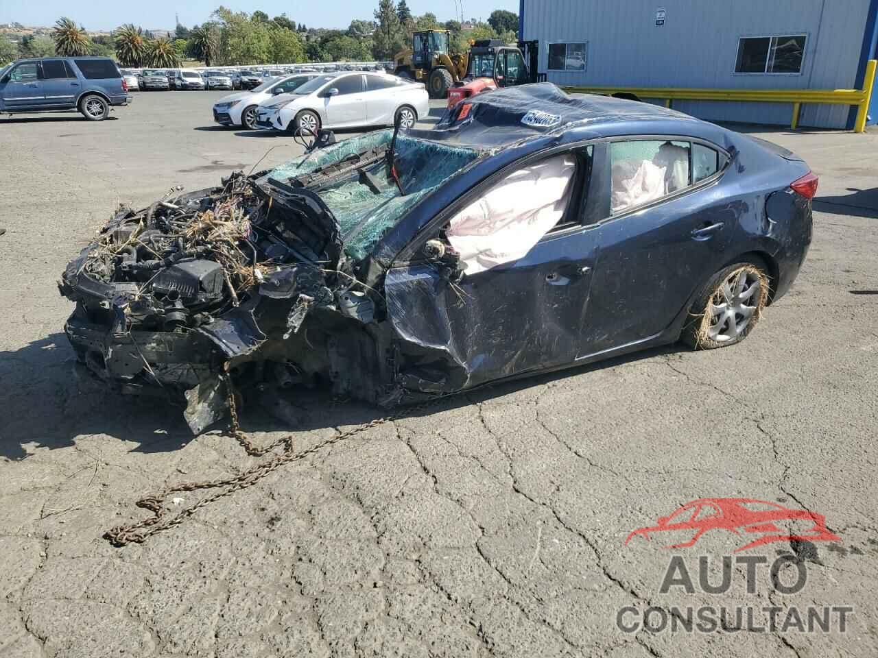 MAZDA 3 2018 - 3MZBN1U79JM271691