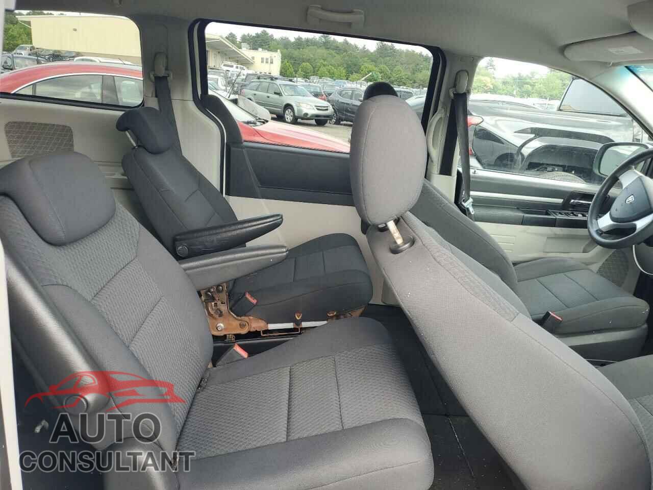 DODGE CARAVAN 2010 - 2D4RN4DE1AR108109