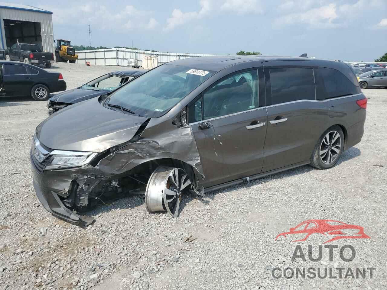 HONDA ODYSSEY 2018 - 5FNRL6H94JB104675