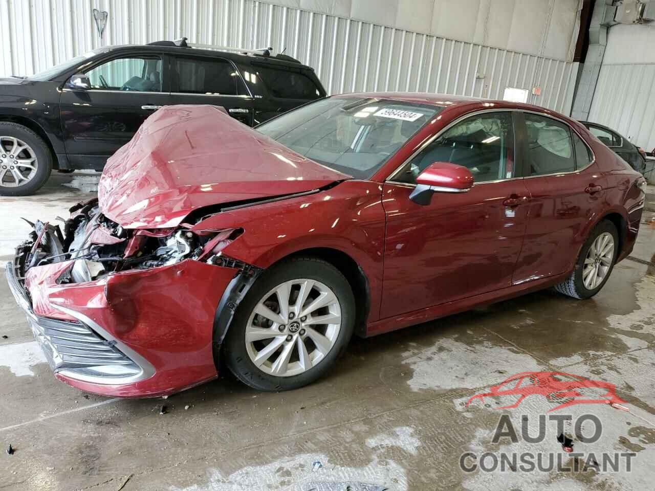 TOYOTA CAMRY 2022 - 4T1R11AK6NU640056