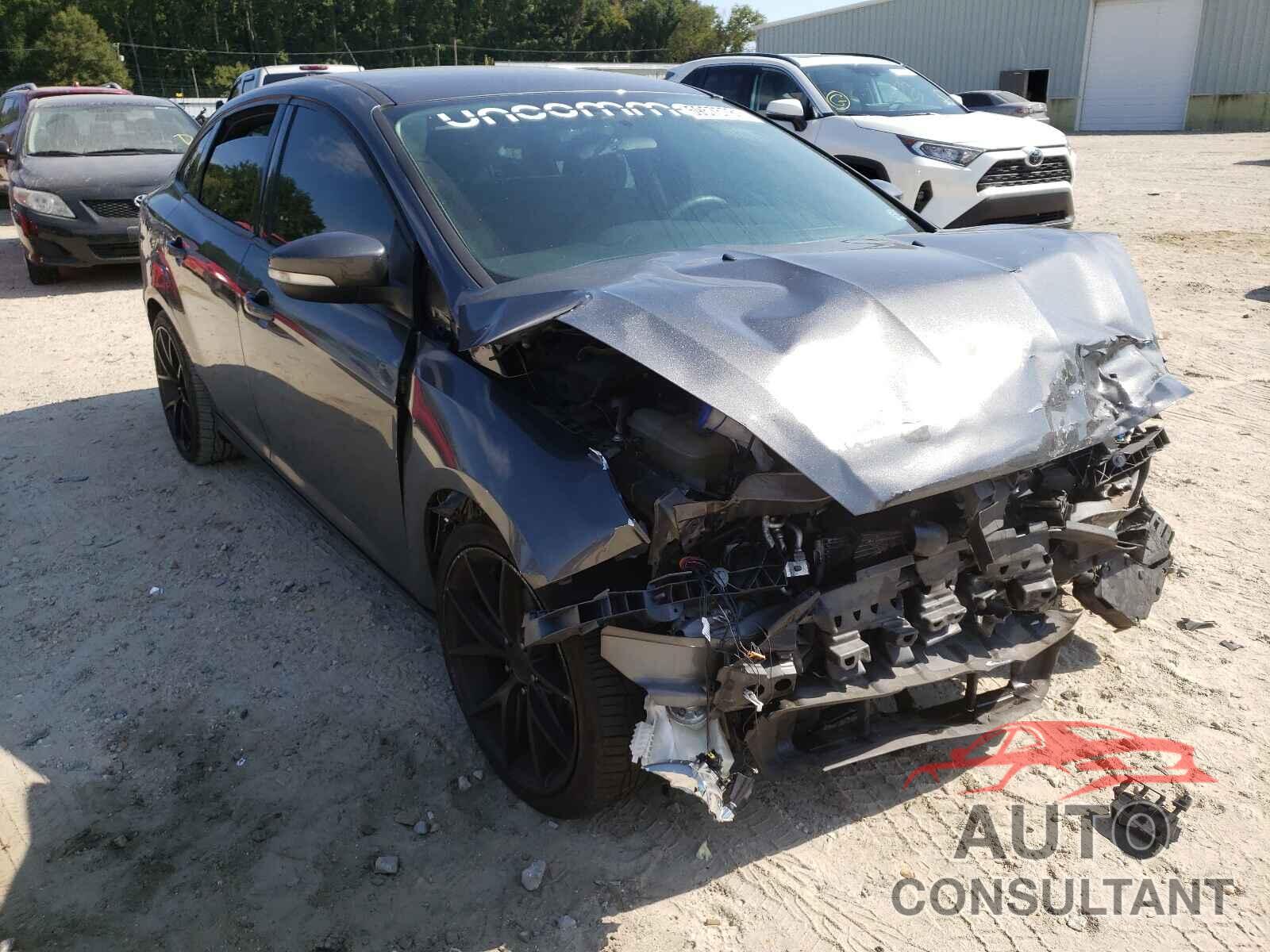 FORD FOCUS 2017 - 1FADP3F27HL335098