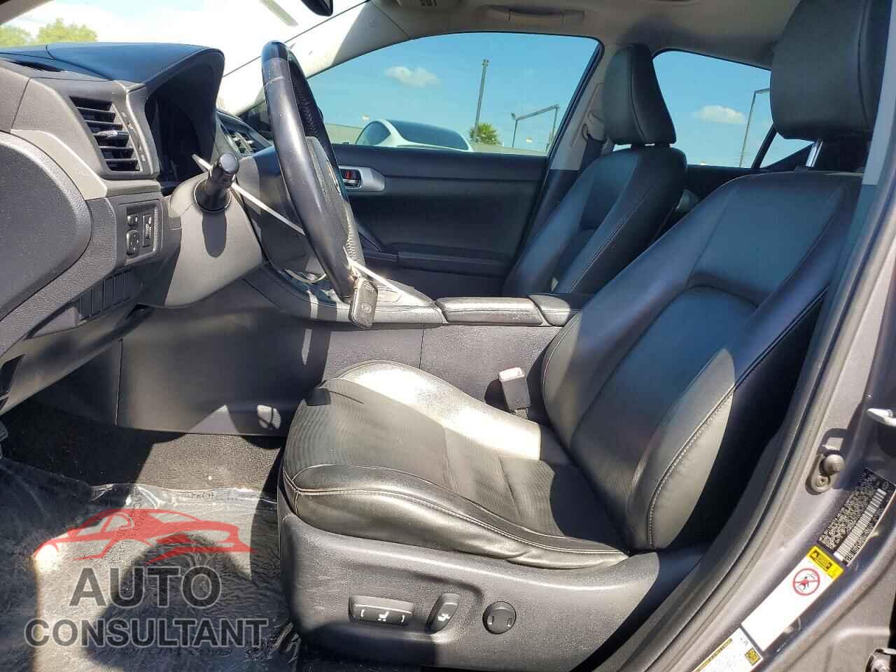 LEXUS CT 200 2013 - JTHKD5BH1D2134120