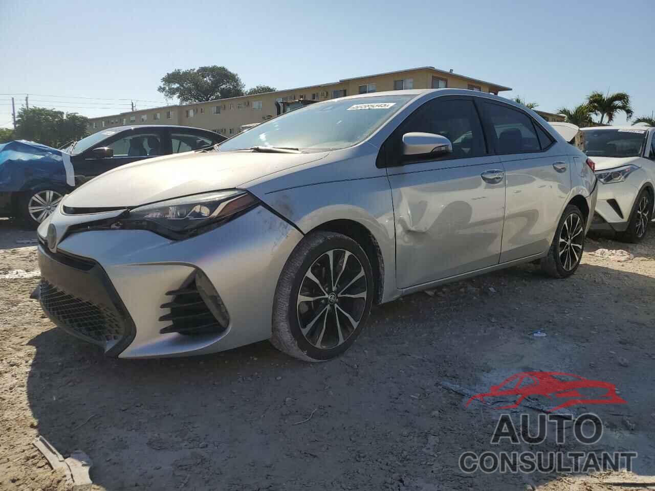 TOYOTA COROLLA 2018 - 5YFBURHE5JP821927
