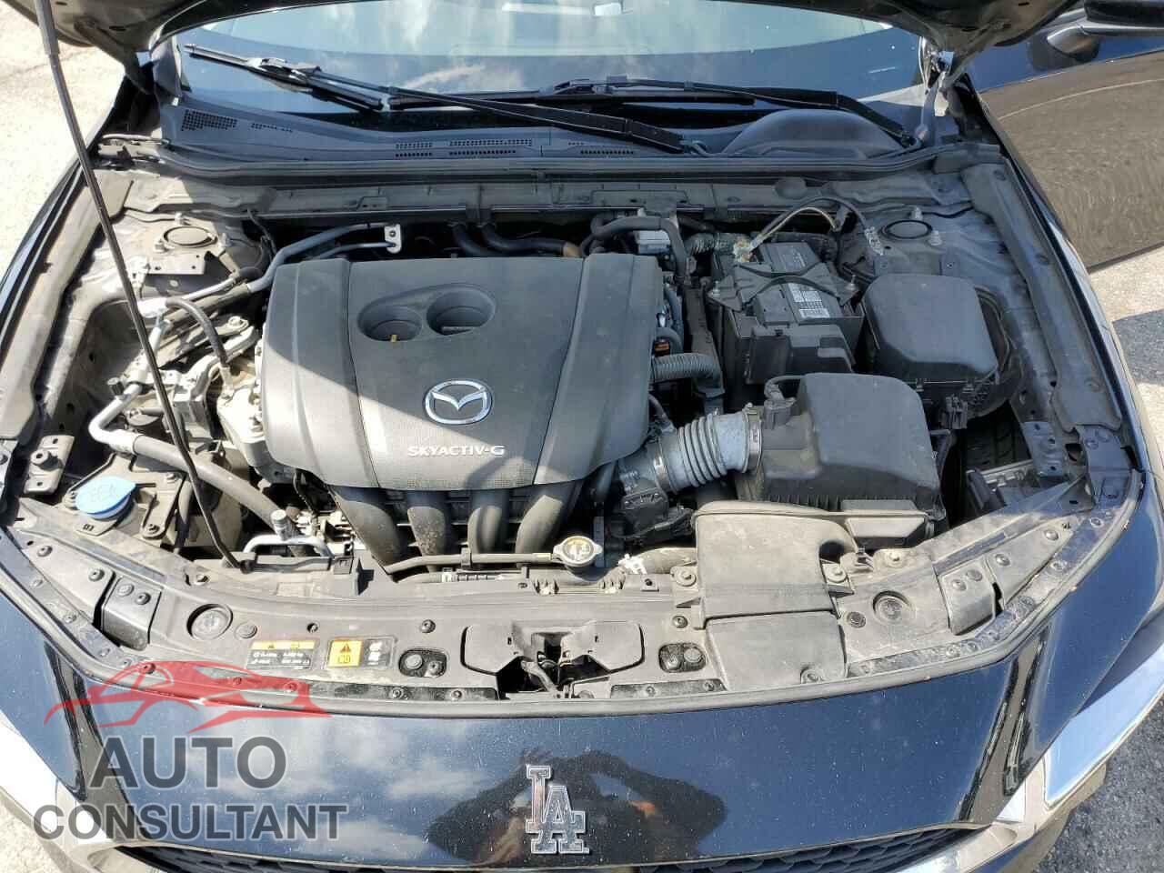 MAZDA 3 2019 - 3MZBPABL2KM113320