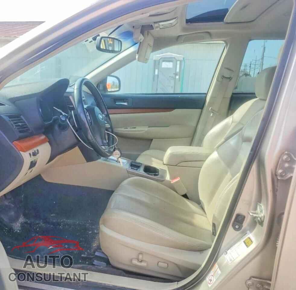 SUBARU OUTBACK 2014 - 4S4BRBLC7E3318358