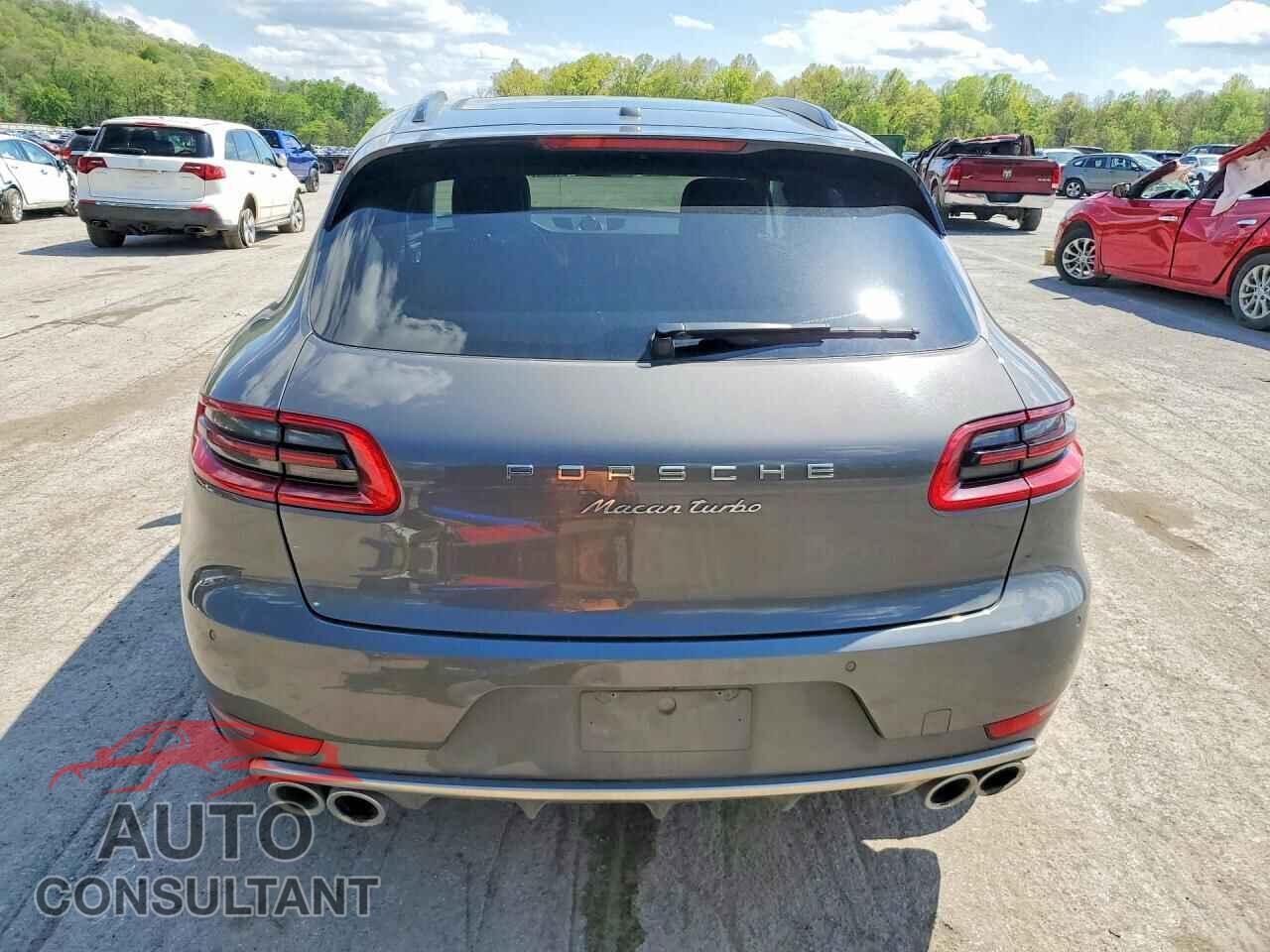 PORSCHE MACAN 2016 - WP1AF2A54GLB93561
