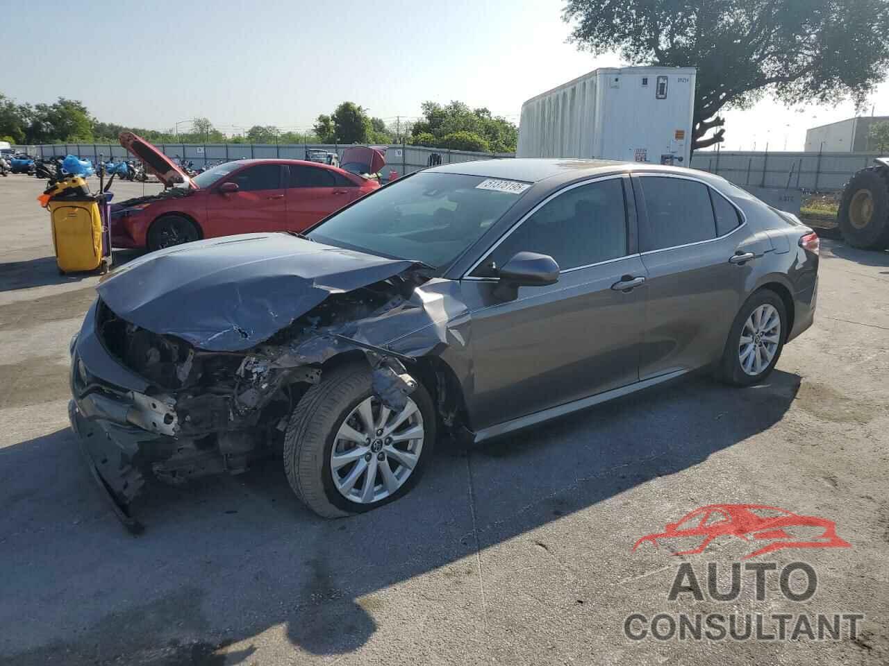 TOYOTA CAMRY 2018 - 4T1B11HK9JU555486