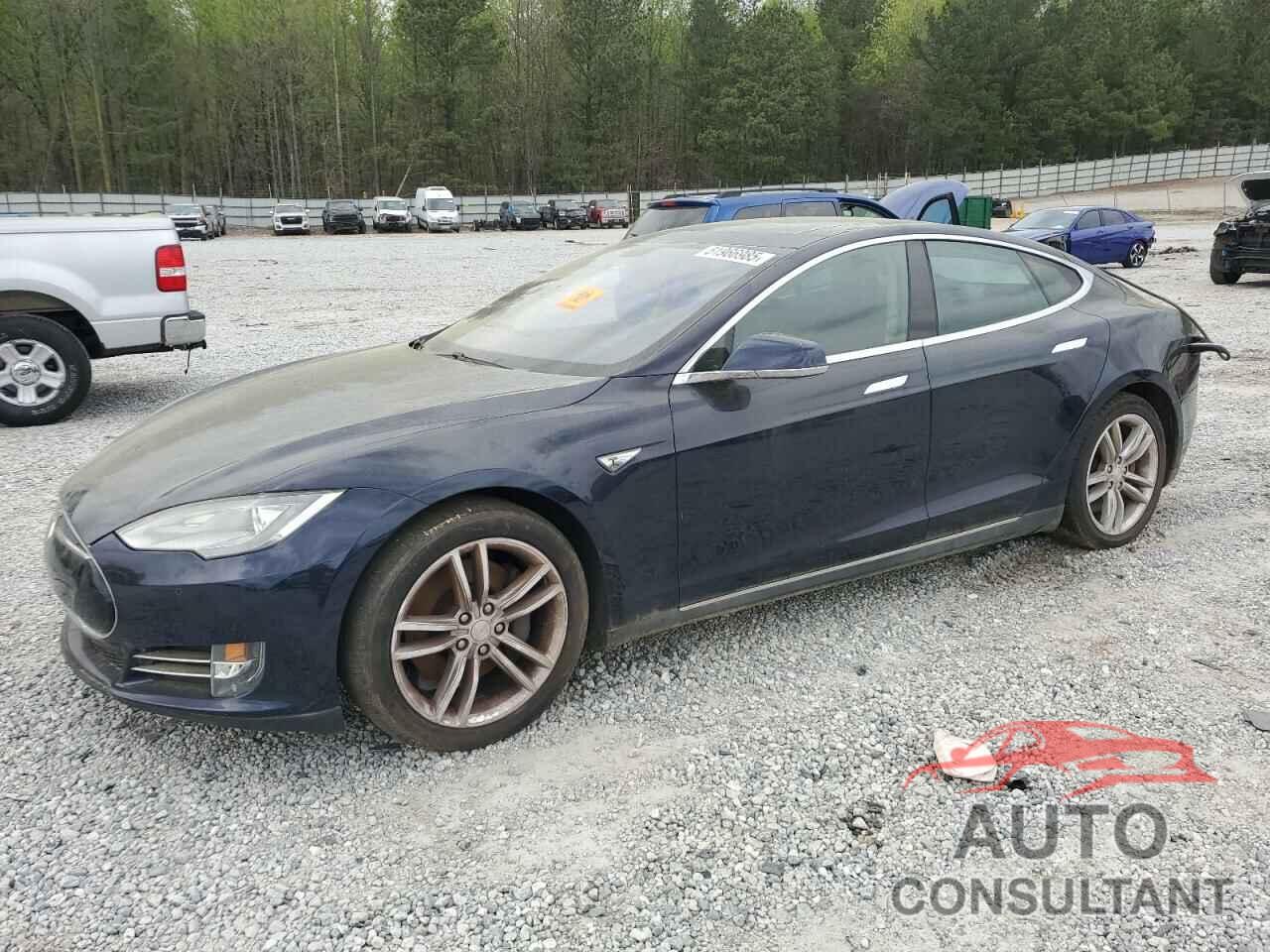 TESLA MODEL S 2013 - 5YJSA1DN6DFP23117