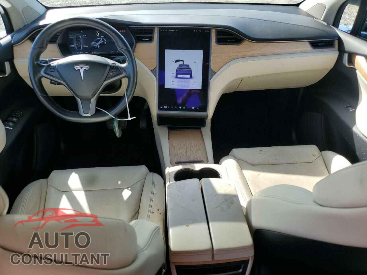 TESLA MODEL X 2018 - 5YJXCAE26JF100094