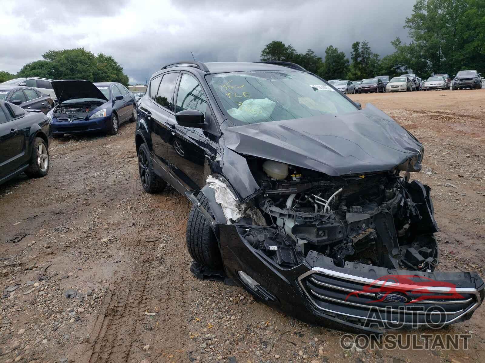 FORD ESCAPE 2017 - 1FMCU0GD1HUA09008