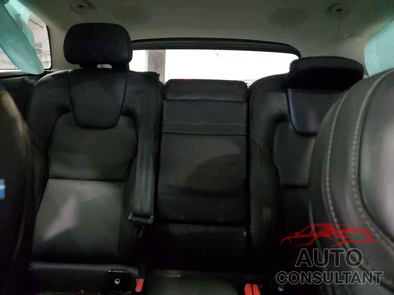 VOLVO XC60 2021 - YV4A22RL9M1864257