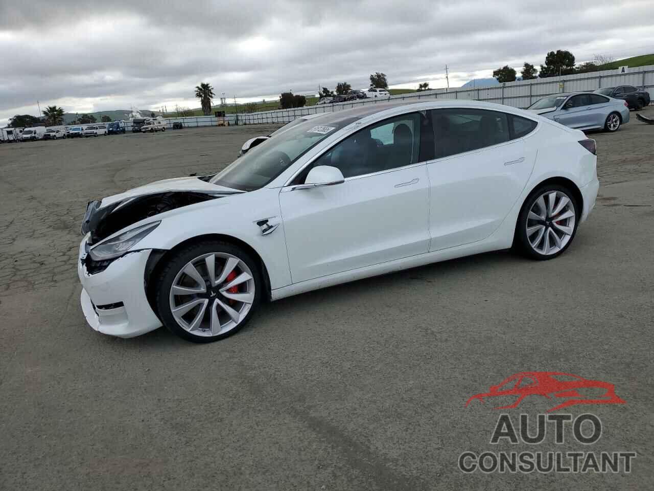 TESLA MODEL 3 2018 - 5YJ3E1EB4JF084177