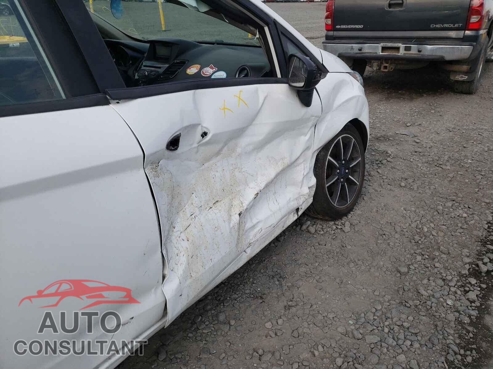 FORD FIESTA 2017 - 3FADP4EJ7HM158064