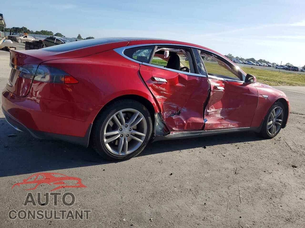 TESLA MODEL S 2014 - 5YJSA1H1XEFP62351